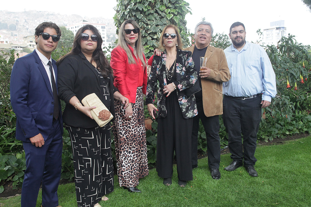 JOAO PEDRO LEYTÓN SANTOS, IZABEL SANTOS, CLAUDIA BRUCKER, ANA DE SALINAS, HUGO SALINAS Y GABRIEL MIRANDA.