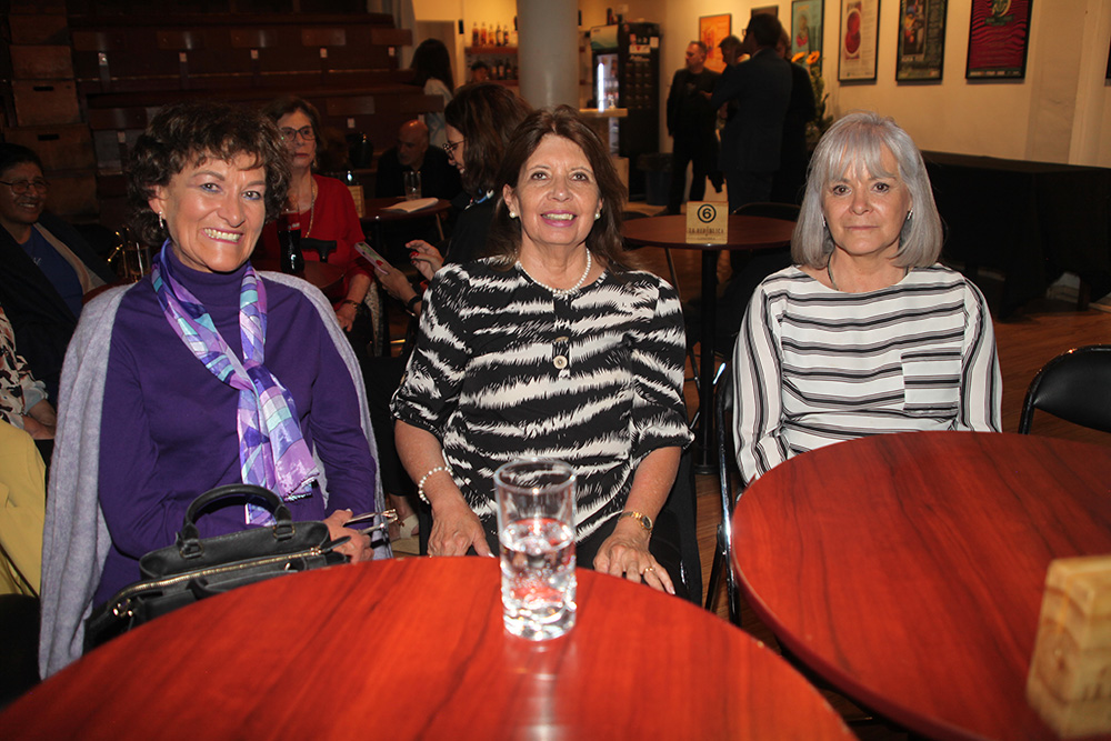 ROCÍO APONTE, VERÓNICA CISNEROS Y ANGELINES URIOSTE.
